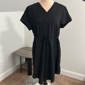 SHORT SLEEVE FAUX BUTTON DOWN SHIRT DRESS WITH TIE WAIST